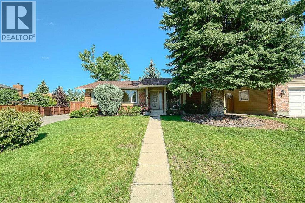 84 Sunmount Close SE, Calgary, AB T2X 1V6