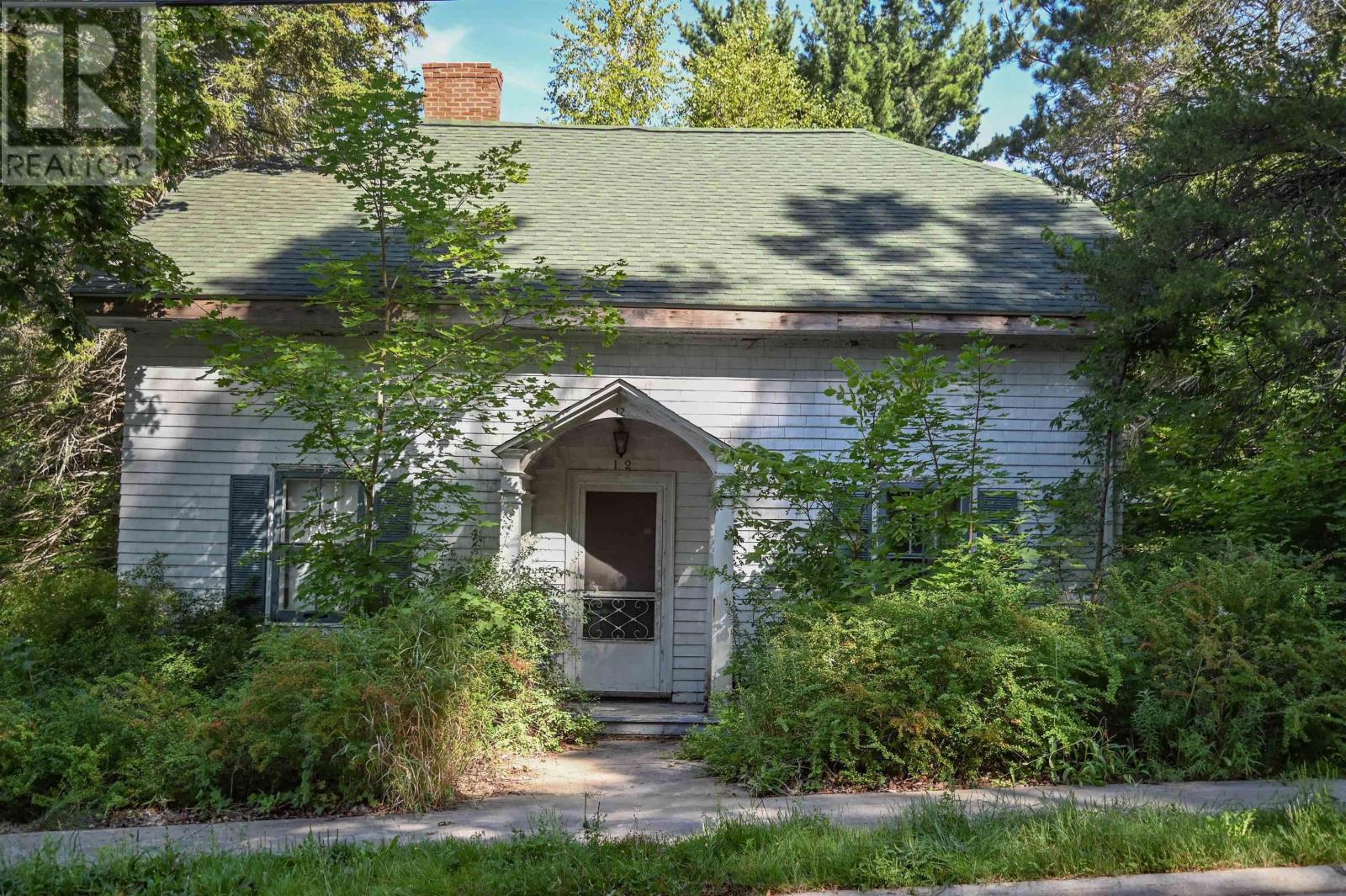 12 King St, Wolfville, NS B4P 1K3