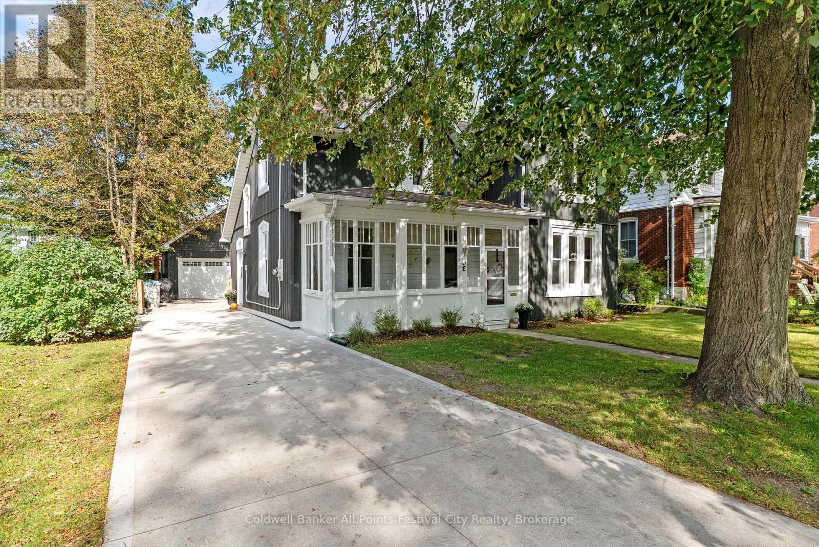 43 Bruce St E, Goderich, ON N7A 1S7