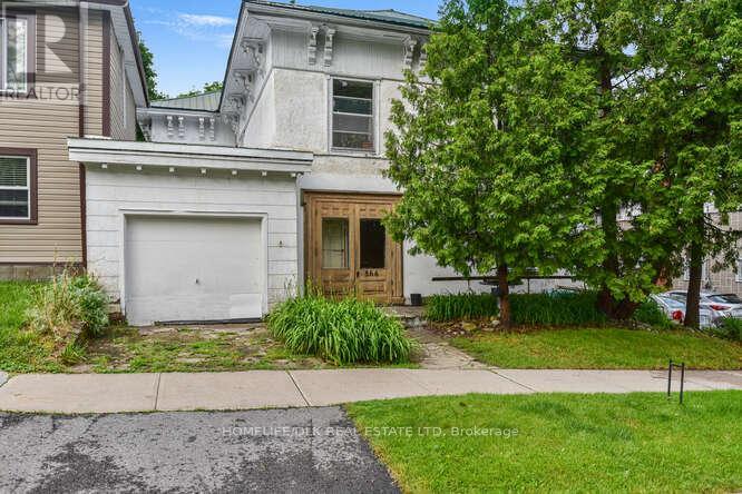 366 George St, Prescott, ON K0E 1T0