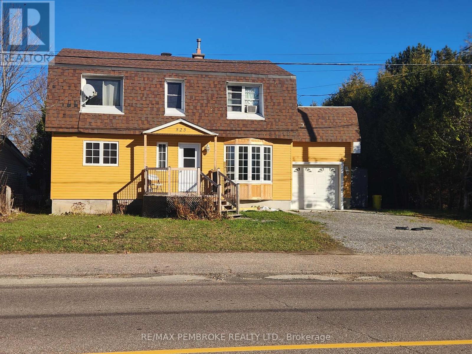 523 Boundary Rd E, Pembroke, ON K8A 6L7