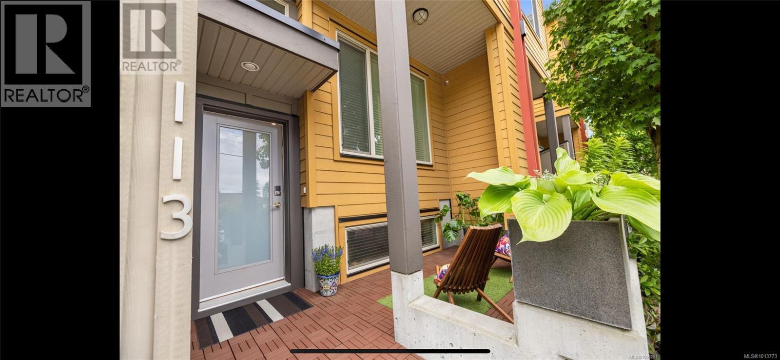2733 Peatt Rd Unit 113 Rd, Langford, BC V9B 3V2