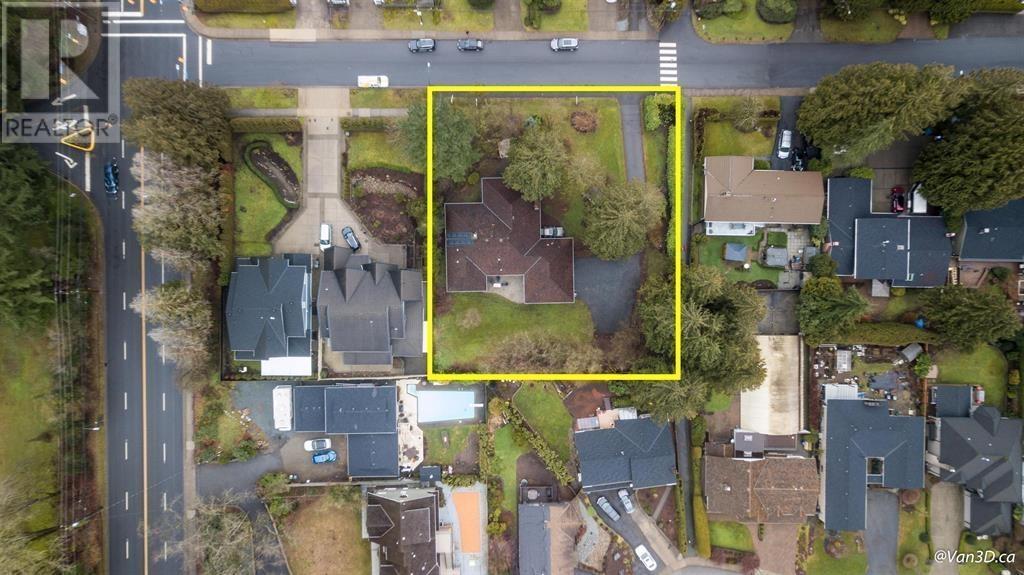 450 Walker St, Coquitlam, BC V3K 4E3
