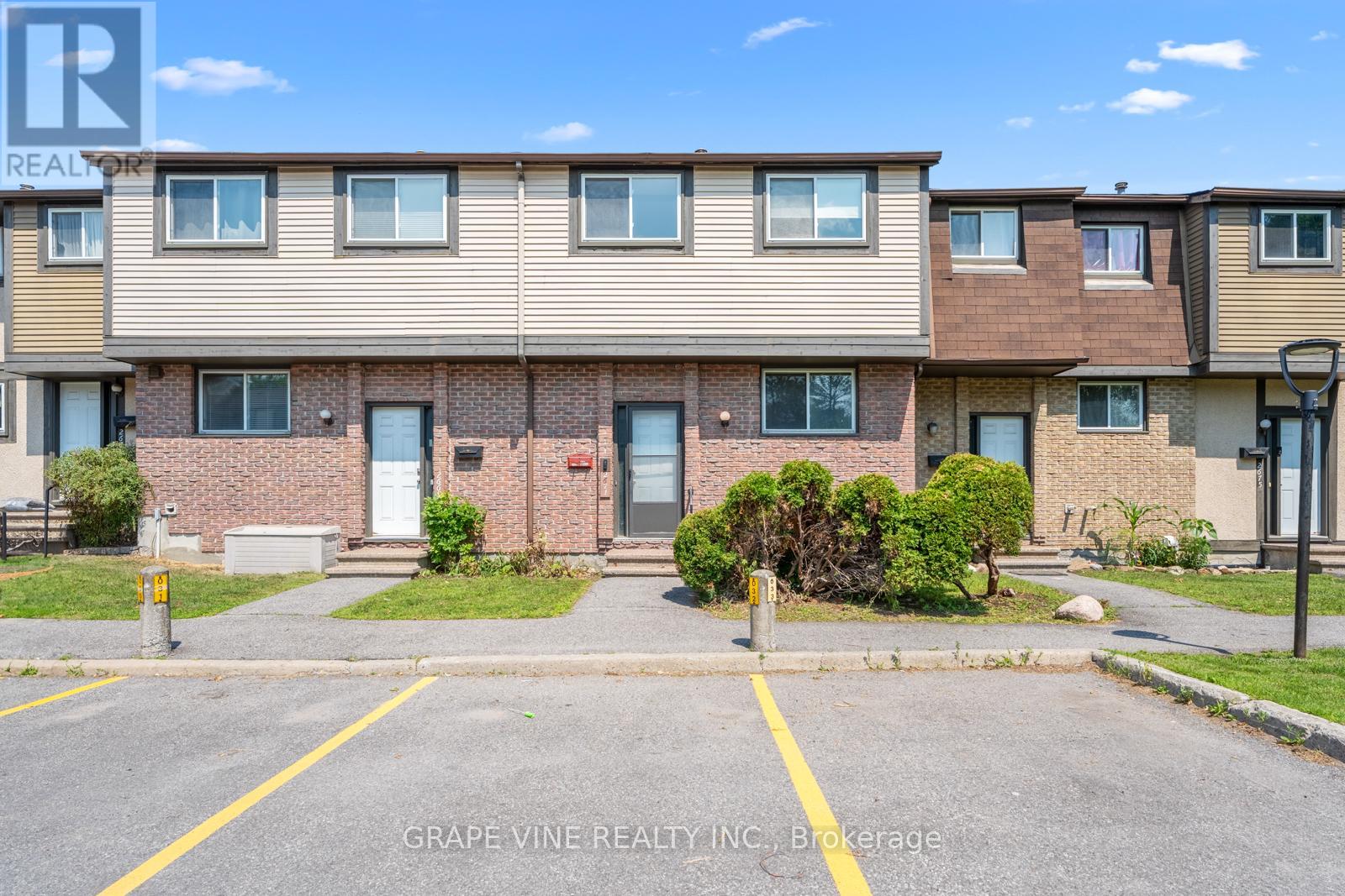 31 2671 Pimlico Cres, Ottawa, ON K1T 2A6