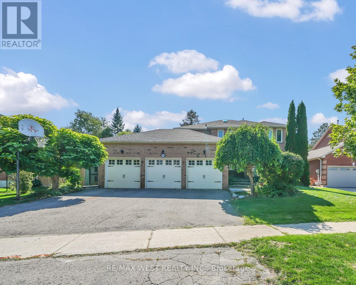 216 Kensington Pl, Orangeville, ON L9W 4G7