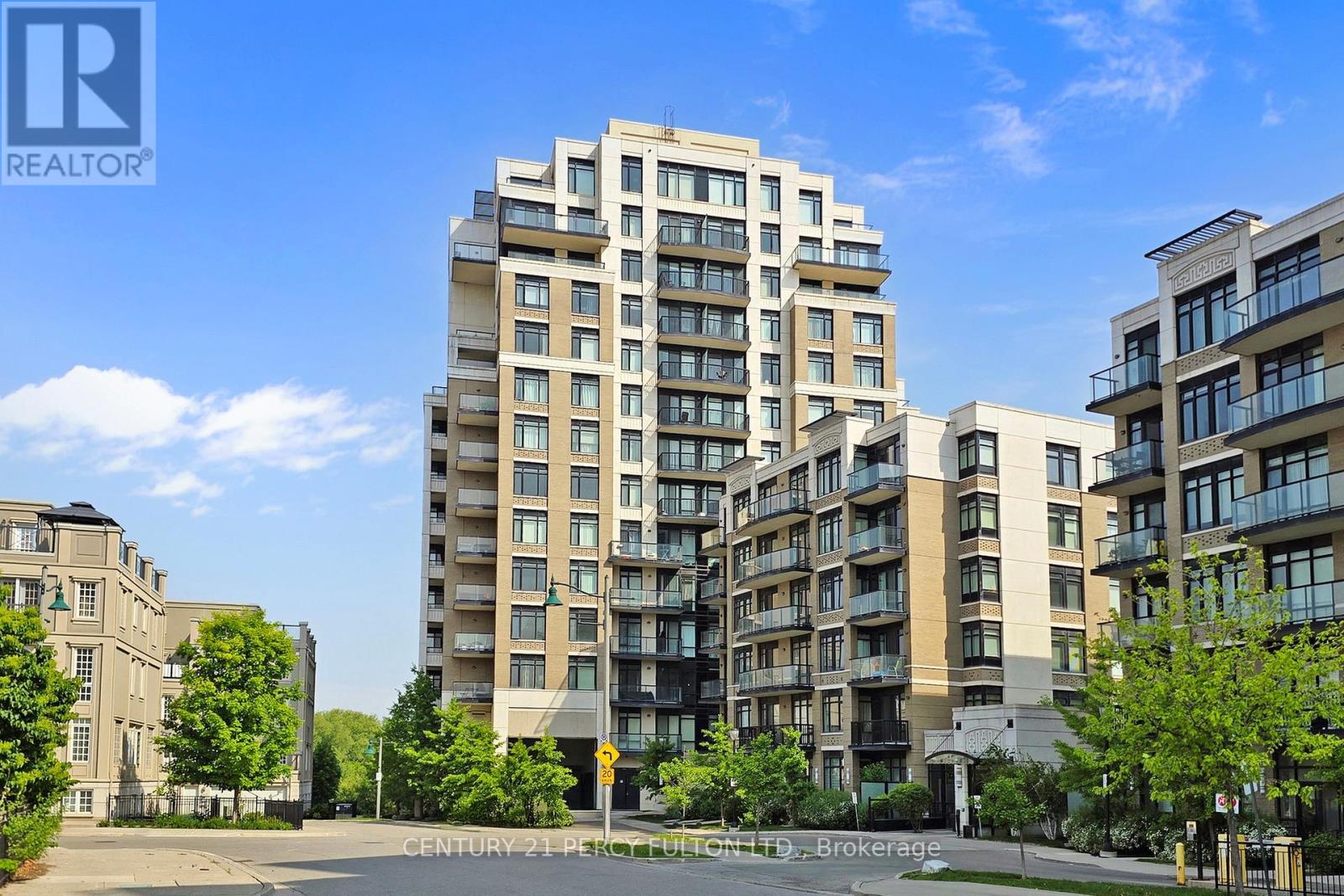 207 131 Upper Duke Cres, Markham, ON L6G 0C9