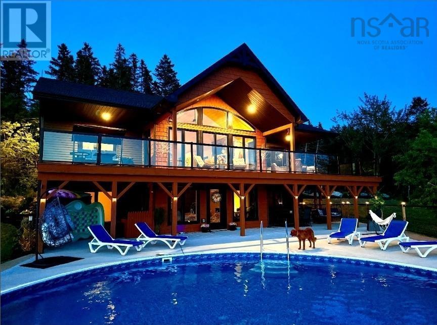 20 Birds Eye View Ln, North Grant, NS B2G 2L1