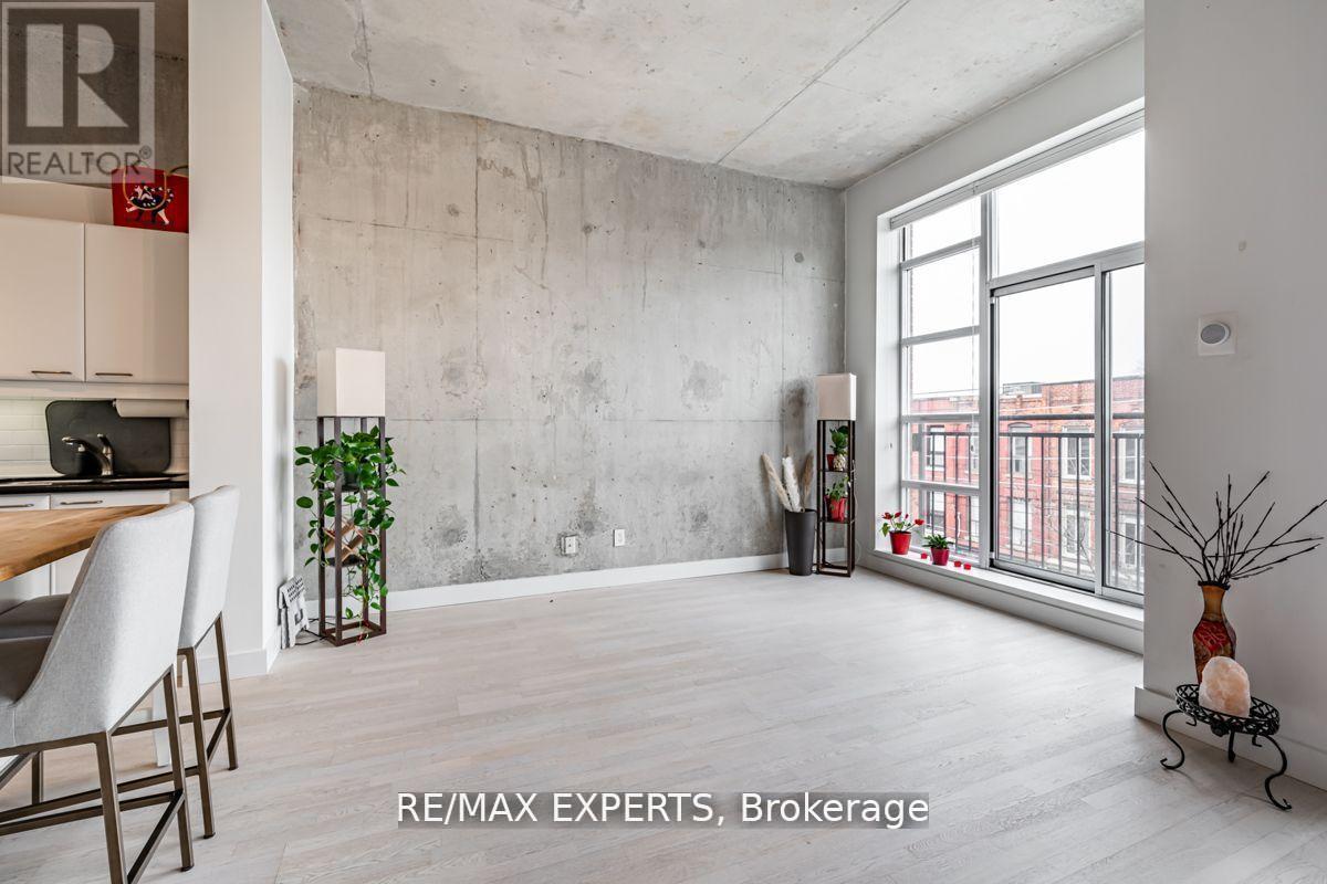 411 955 Queen St W, Toronto Niagara, ON M6J 1G9