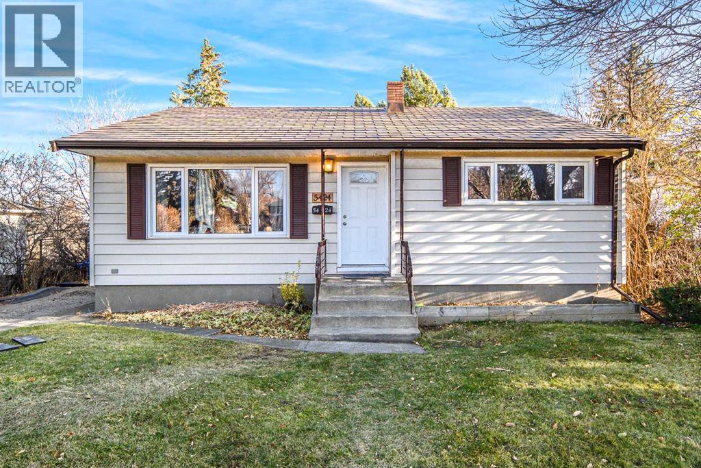 5424 Thorncliffe Dr NW, Calgary, AB T2K 2Z5