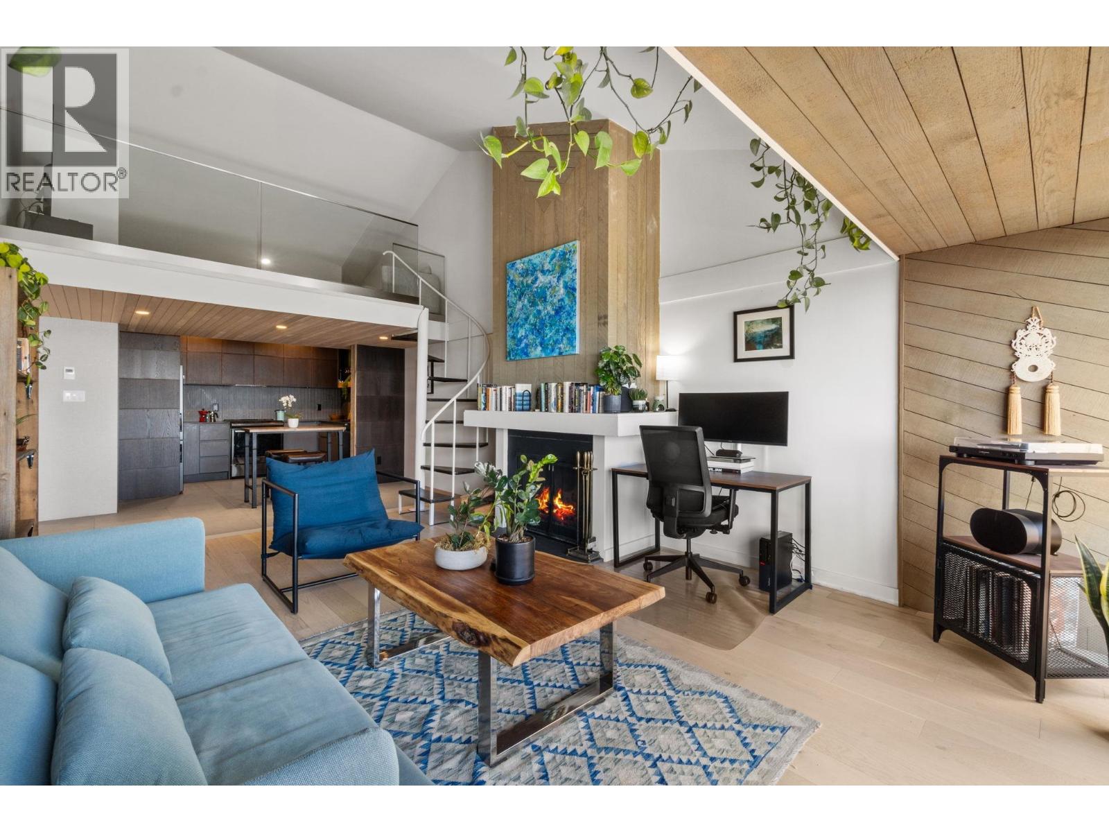 2212 Folkestone Way Unit 73, West Vancouver, BC V7S 2X7