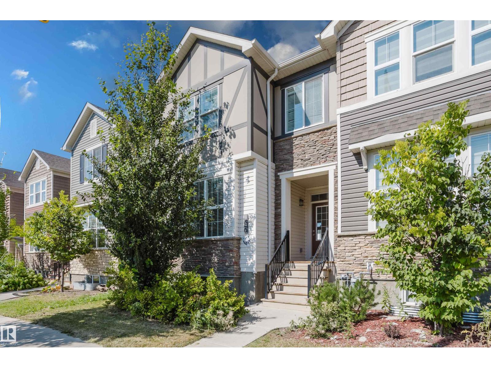 8142 Chappelle Way SW, Edmonton, AB T6W 3R2