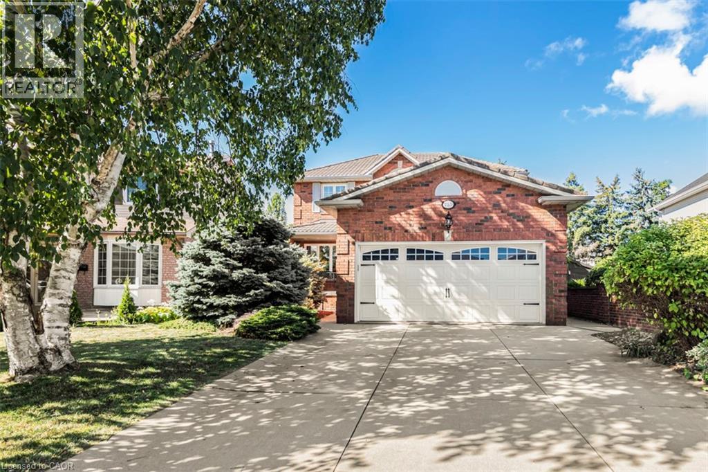 755 Templemead Dr, Hamilton, ON L8W 2V7