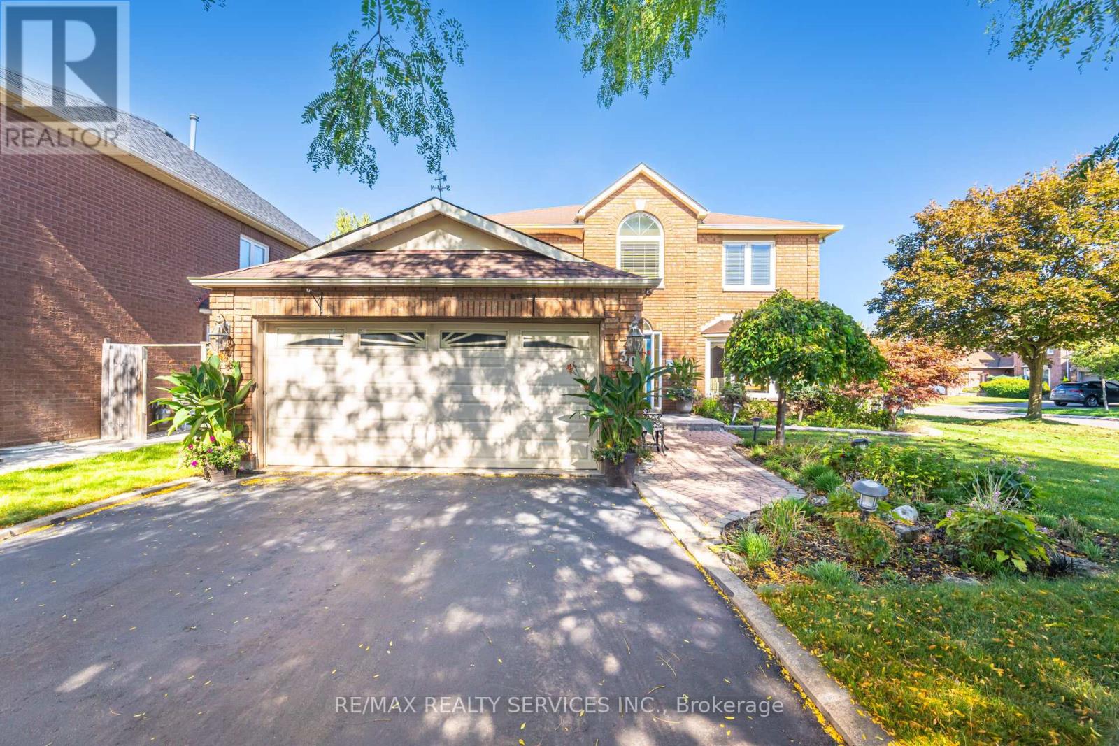 30 Starling Ct, Brampton, ON L6Z 3P5