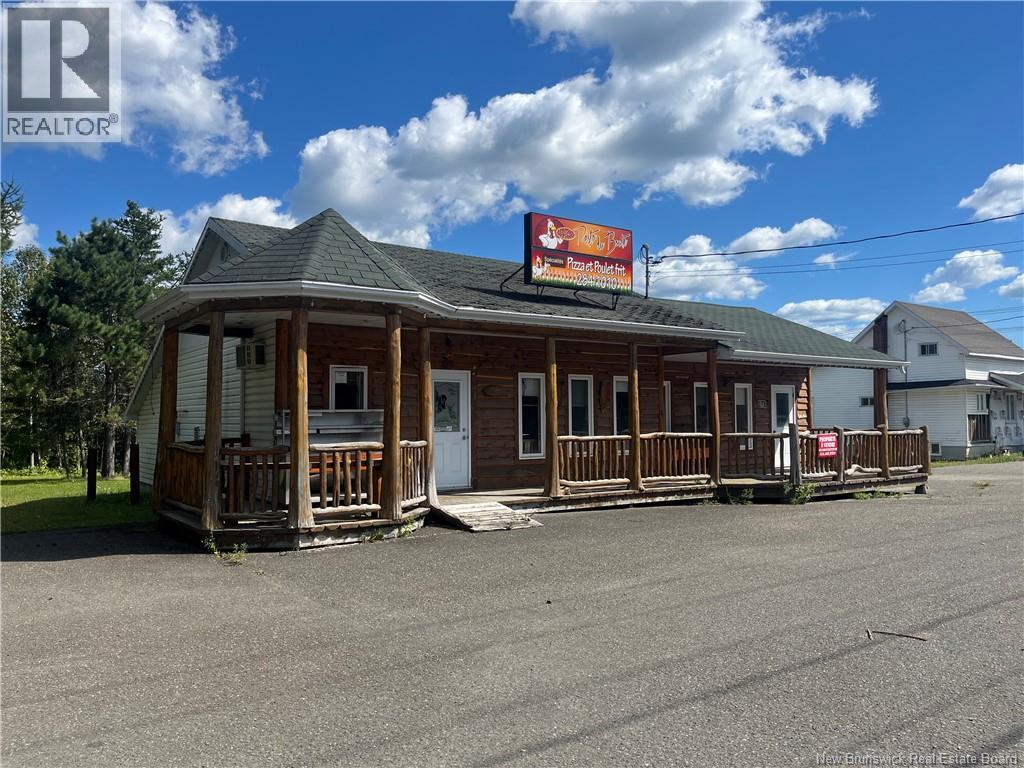 7925-7929 Route 17, Kedgwick Nord, NB E8B 1K4