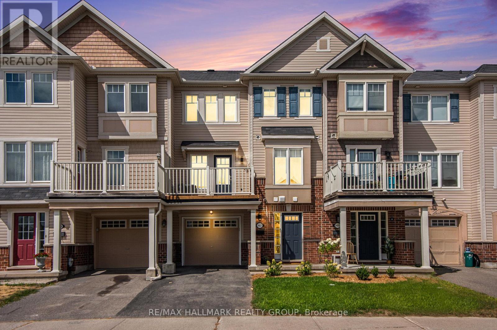 2427 Nutgrove Ave, Ottawa, ON K2J 0T2