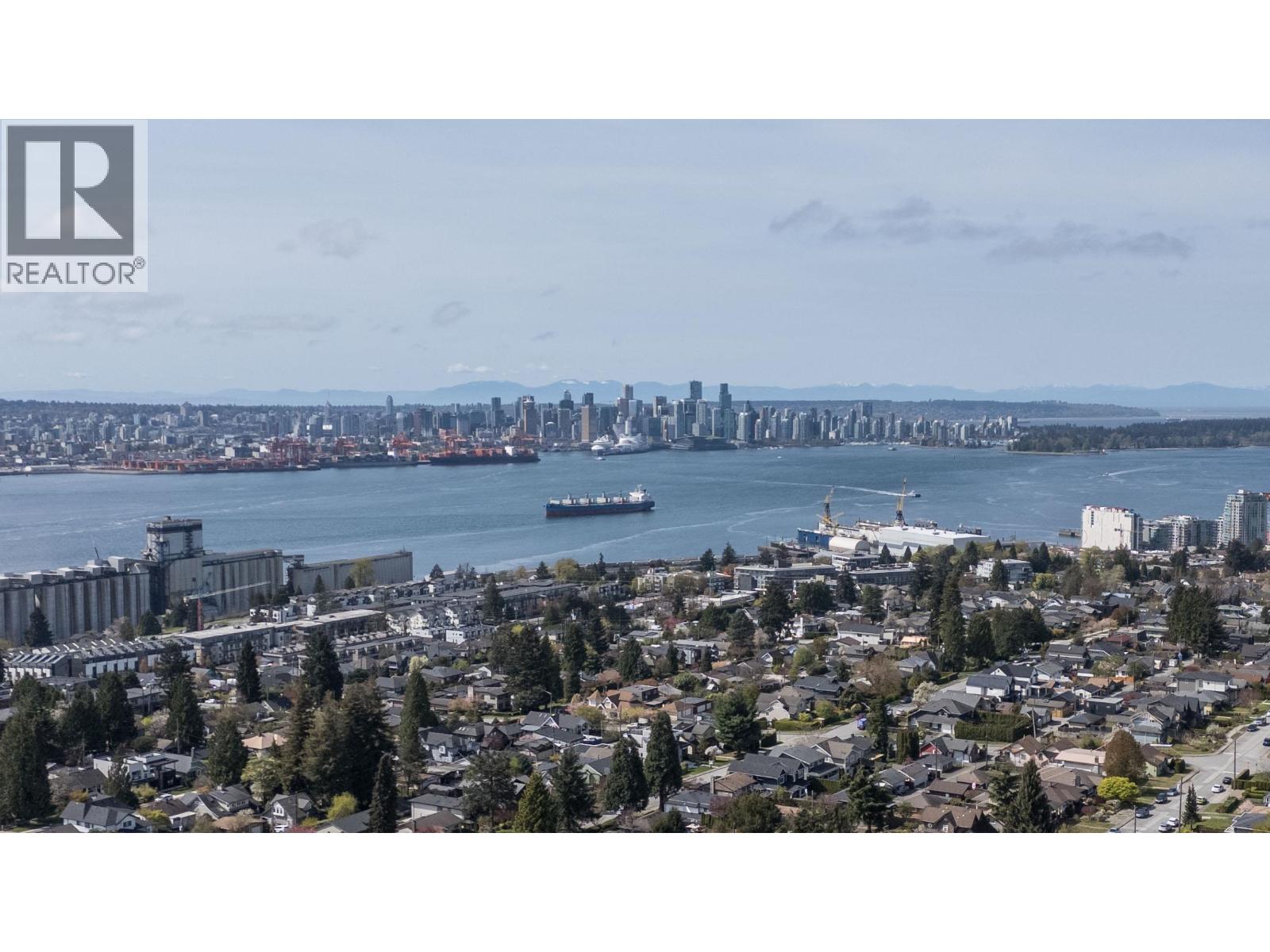 635 E Keith Rd, North Vancouver, BC V7L 1W4