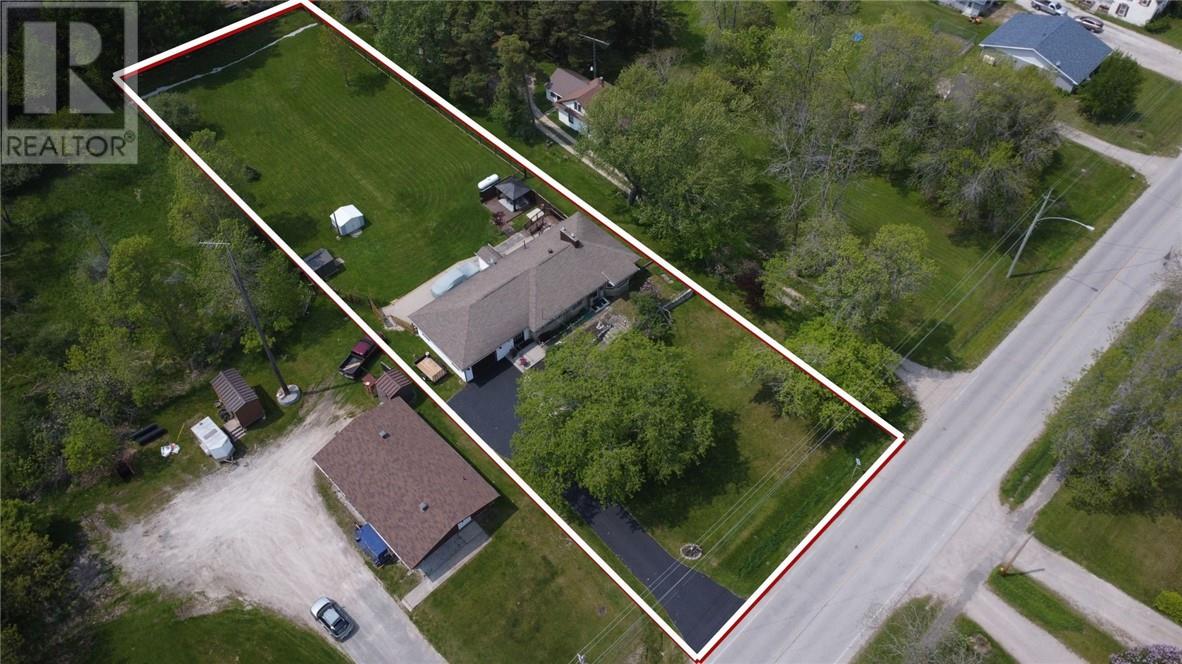 15 Gore St, Gore Bay, ON P0P 1H0