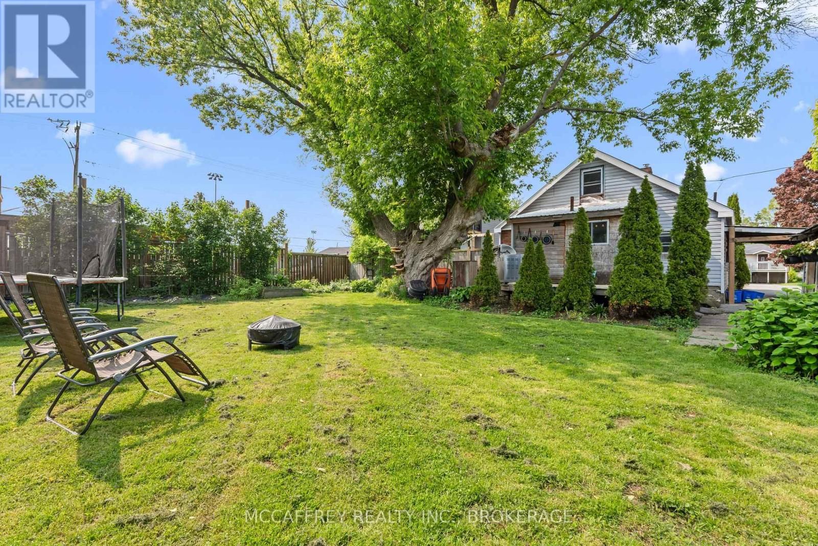120 Baiden St, Kingston, ON K7M 2K3
