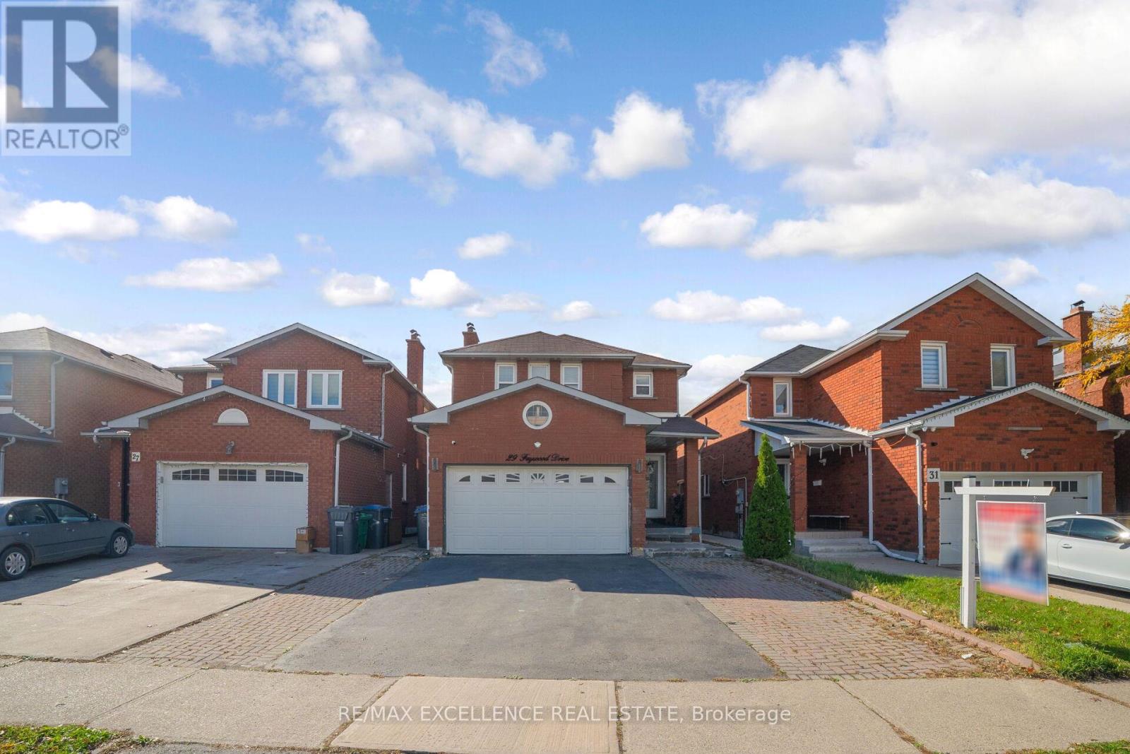 29 Faywood Dr, Brampton, ON L6Y 4K3