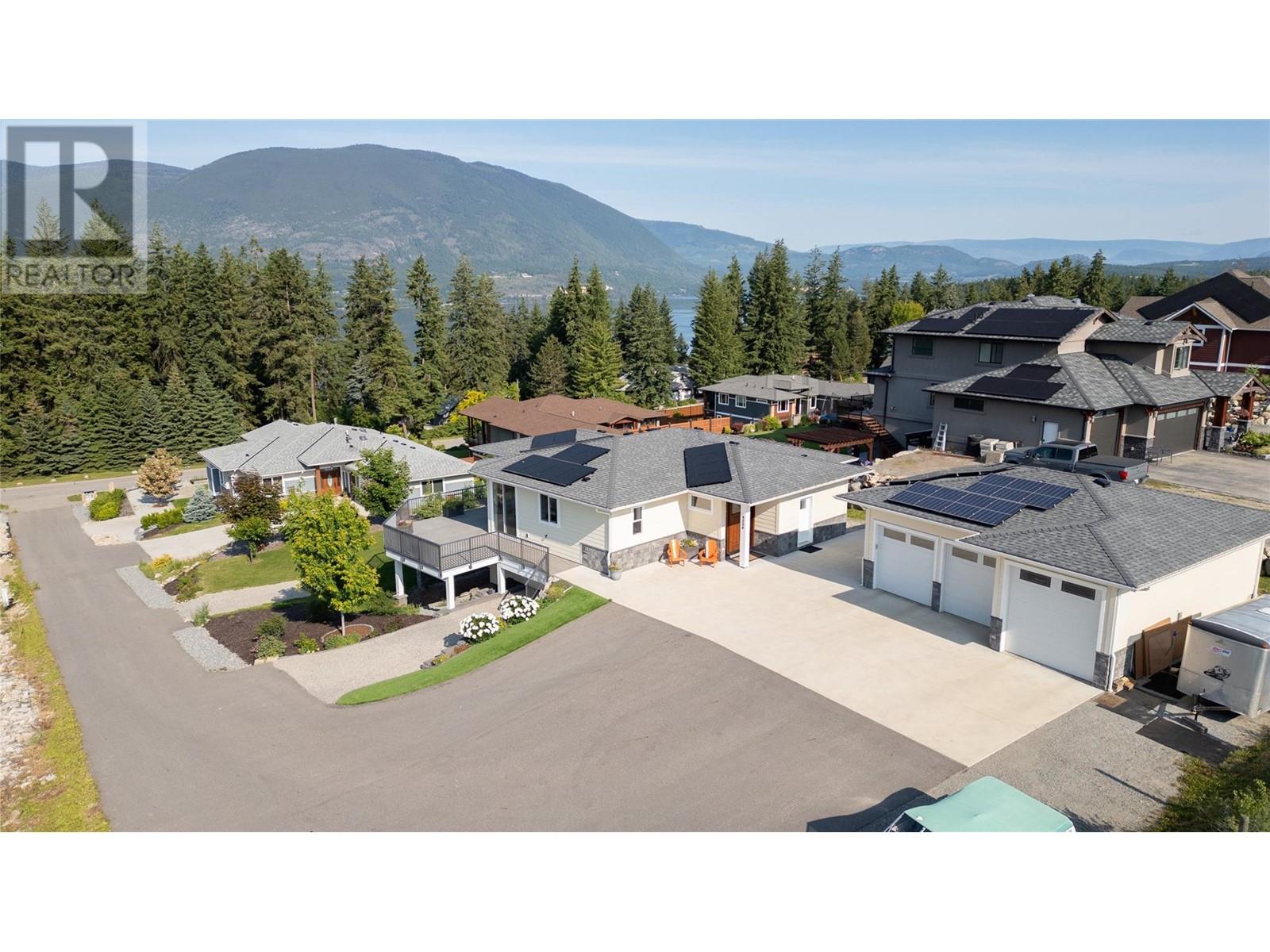 20 Street Ne Unit 4230, Salmon Arm, BC V1E 0C9