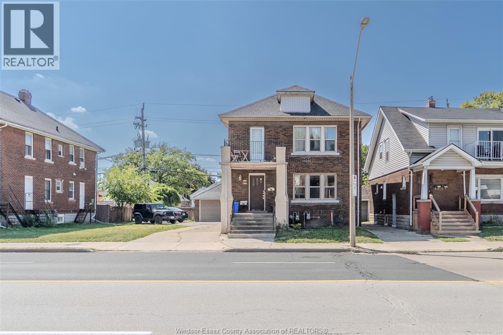 2257-2259 Howard Ave, Windsor, ON N8X 3V2