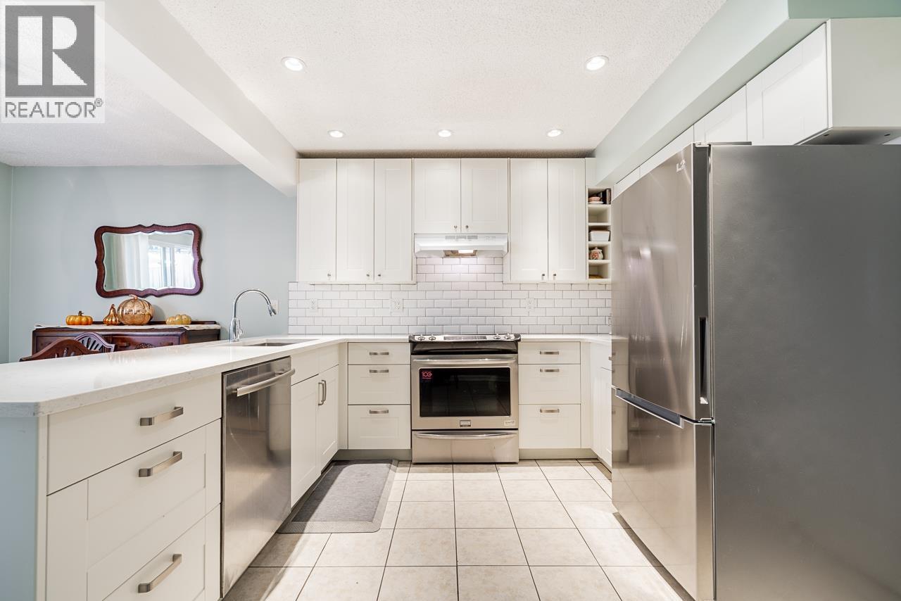 250 Balmoral Pl, Port Moody, BC V3H 4B9
