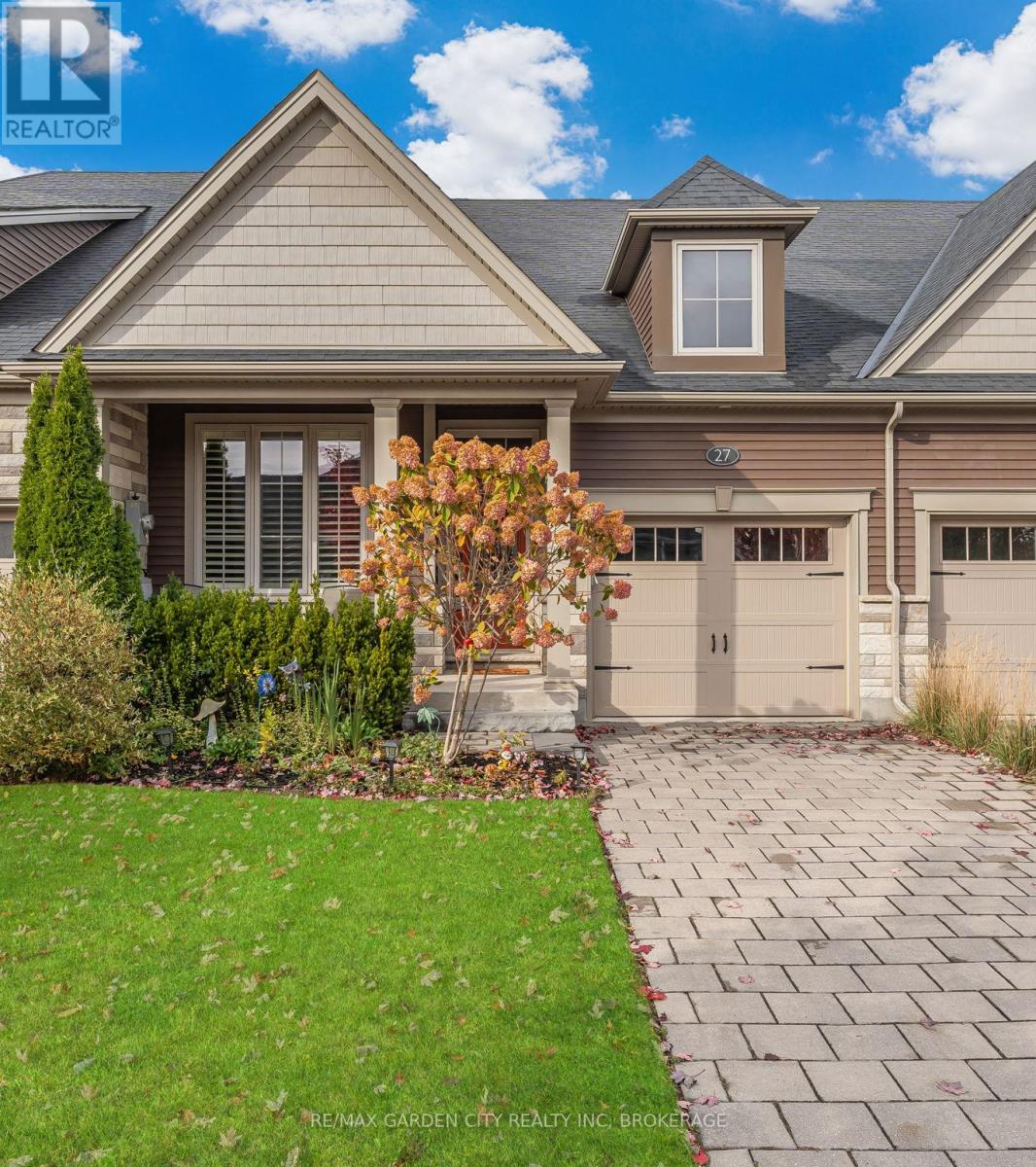 27 Andrew Ln, Thorold, ON L2V 0E3