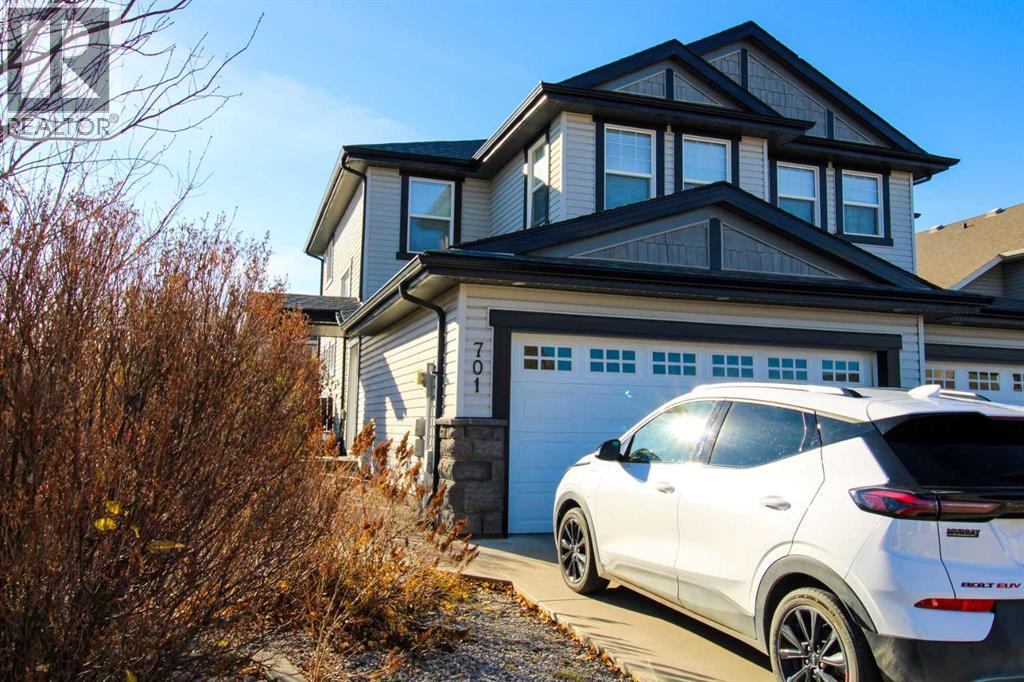 701 Silkstone Close W, Lethbridge, AB T1J 4C5