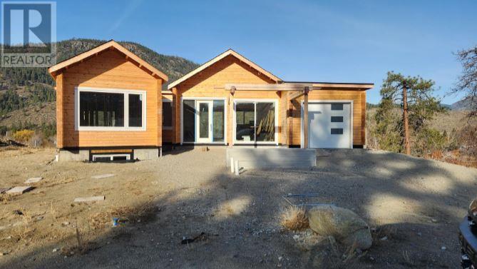 4850 Bassett Ave, Okanagan Falls, BC V0H 1R2