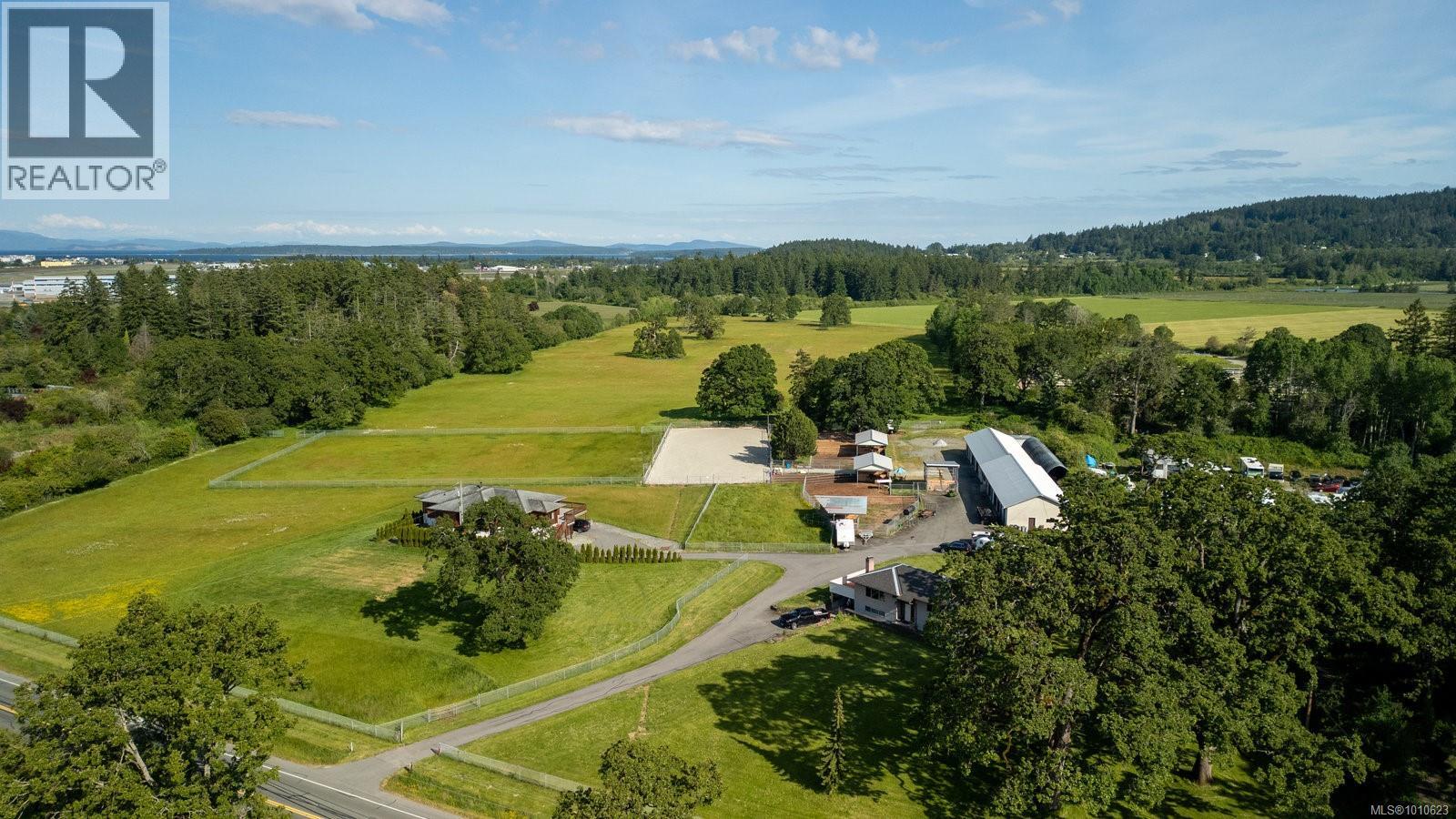 9775 W Saanich Rd, North Saanich, BC V8L 5T5