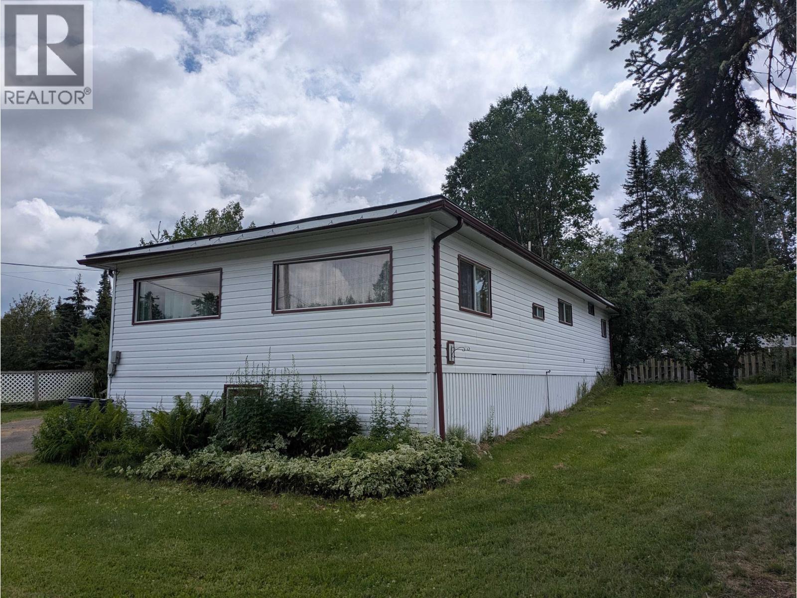 4195 Knight Cres, Prince George, BC V2K 2V9