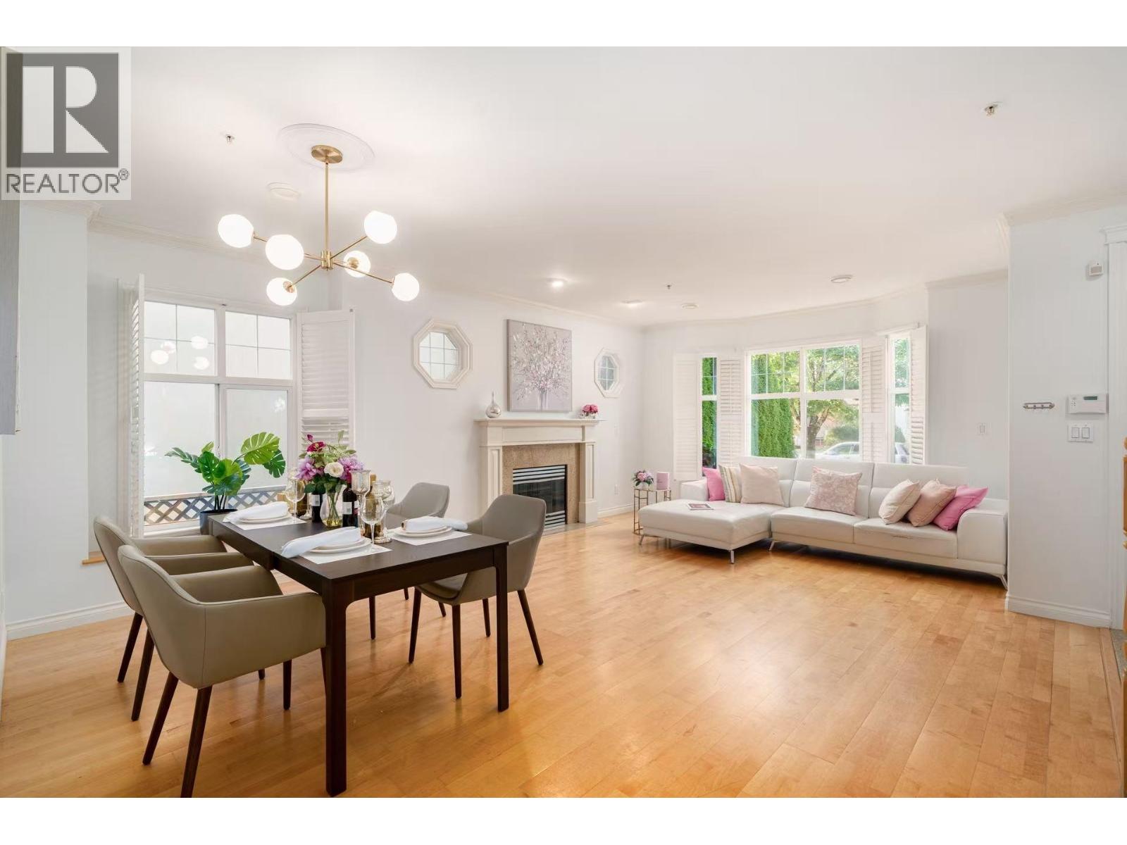 2818 W 19th Ave, Vancouver, BC V6L 1E5