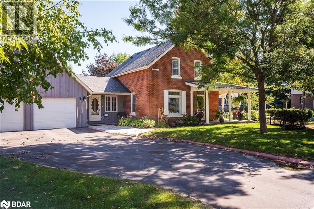 17 Frances St N, Barrie, ON L4N 1Z3