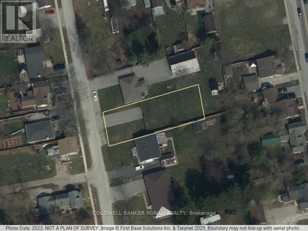 10 Stoddart St, Essa, ON L0L 2N0