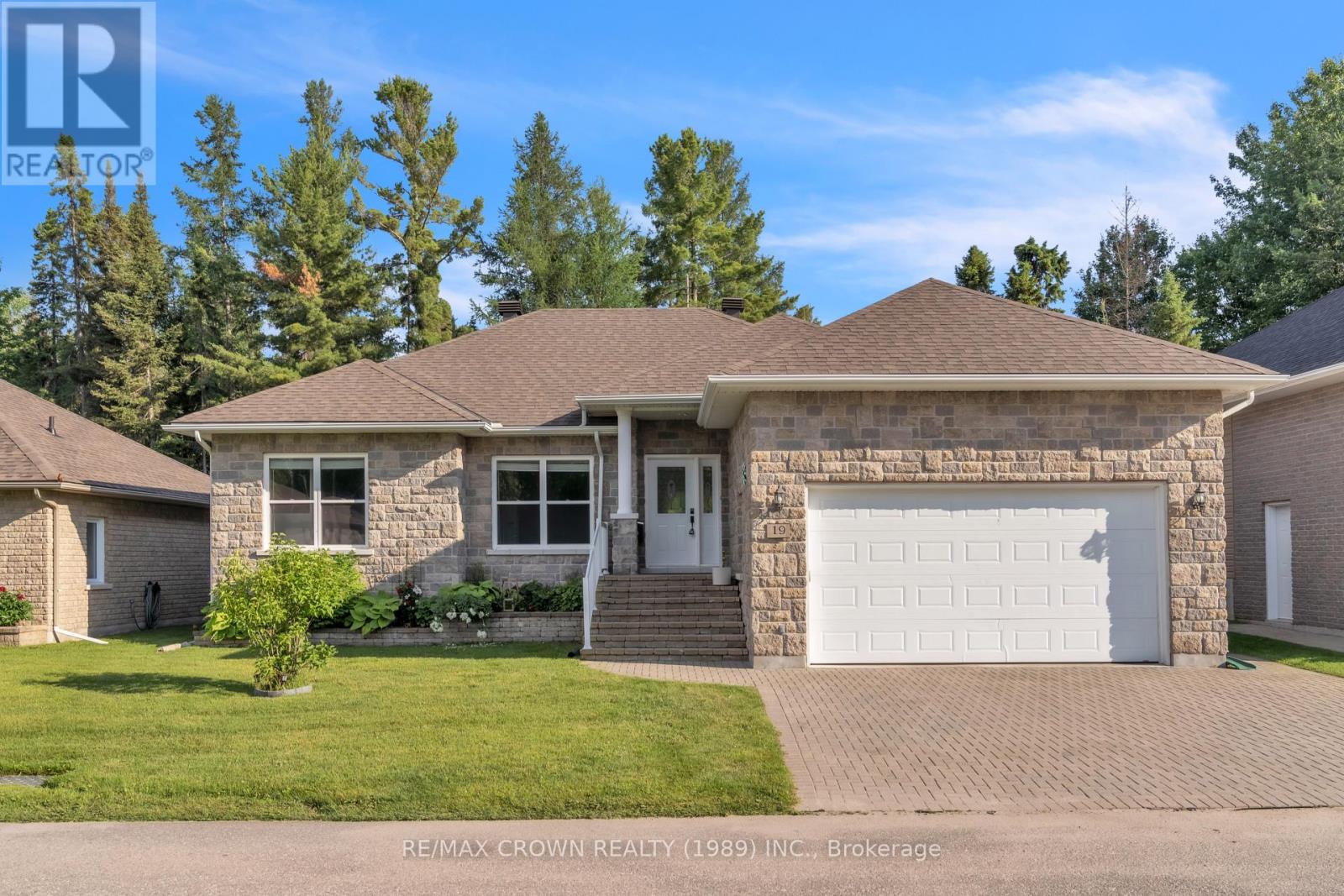 19 1134 Premier Rd, North Bay, ON P1A 2J4