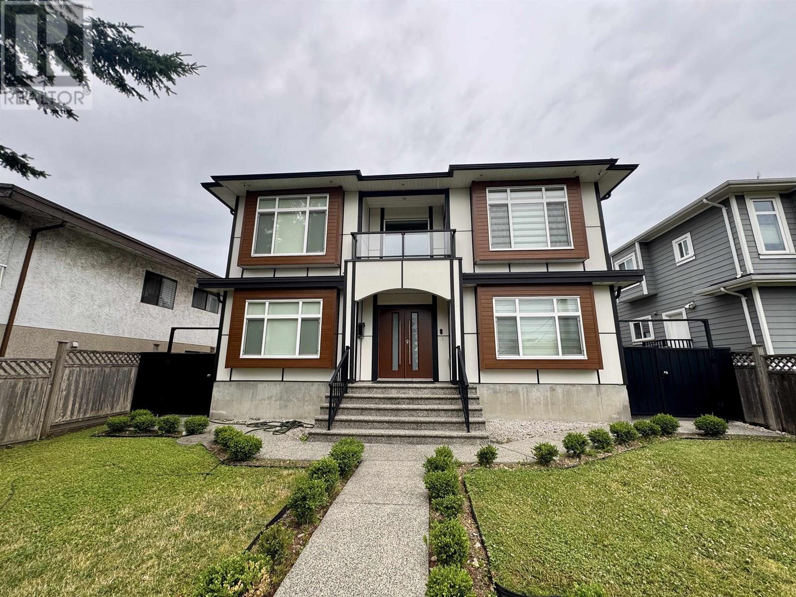 8175 10th Avenue, Burnaby, BC V3N 2S5
