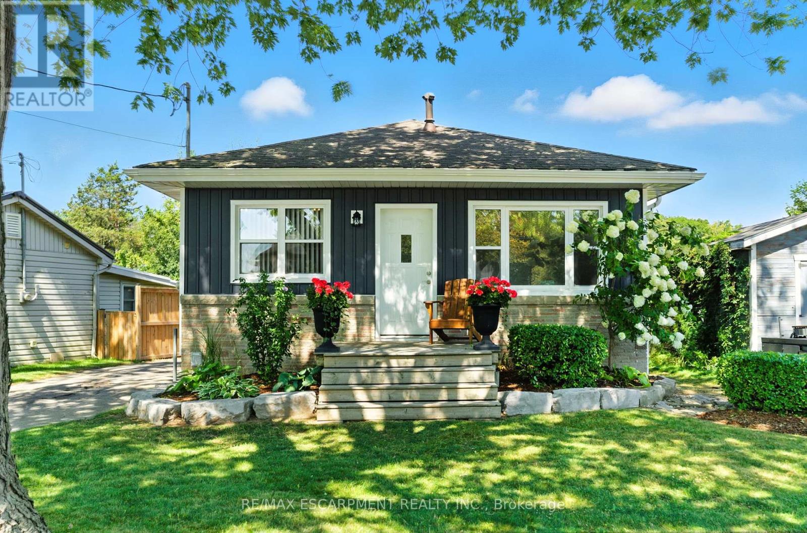 60 Hamilton Plank Rd, Norfolk Port Dover, ON N0A 1N7