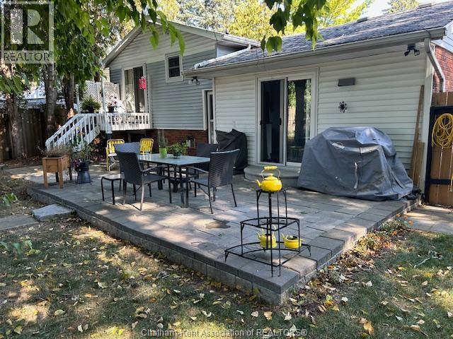 38 Blythewood Cres W, Chatham-Kent, ON N7M 5N4