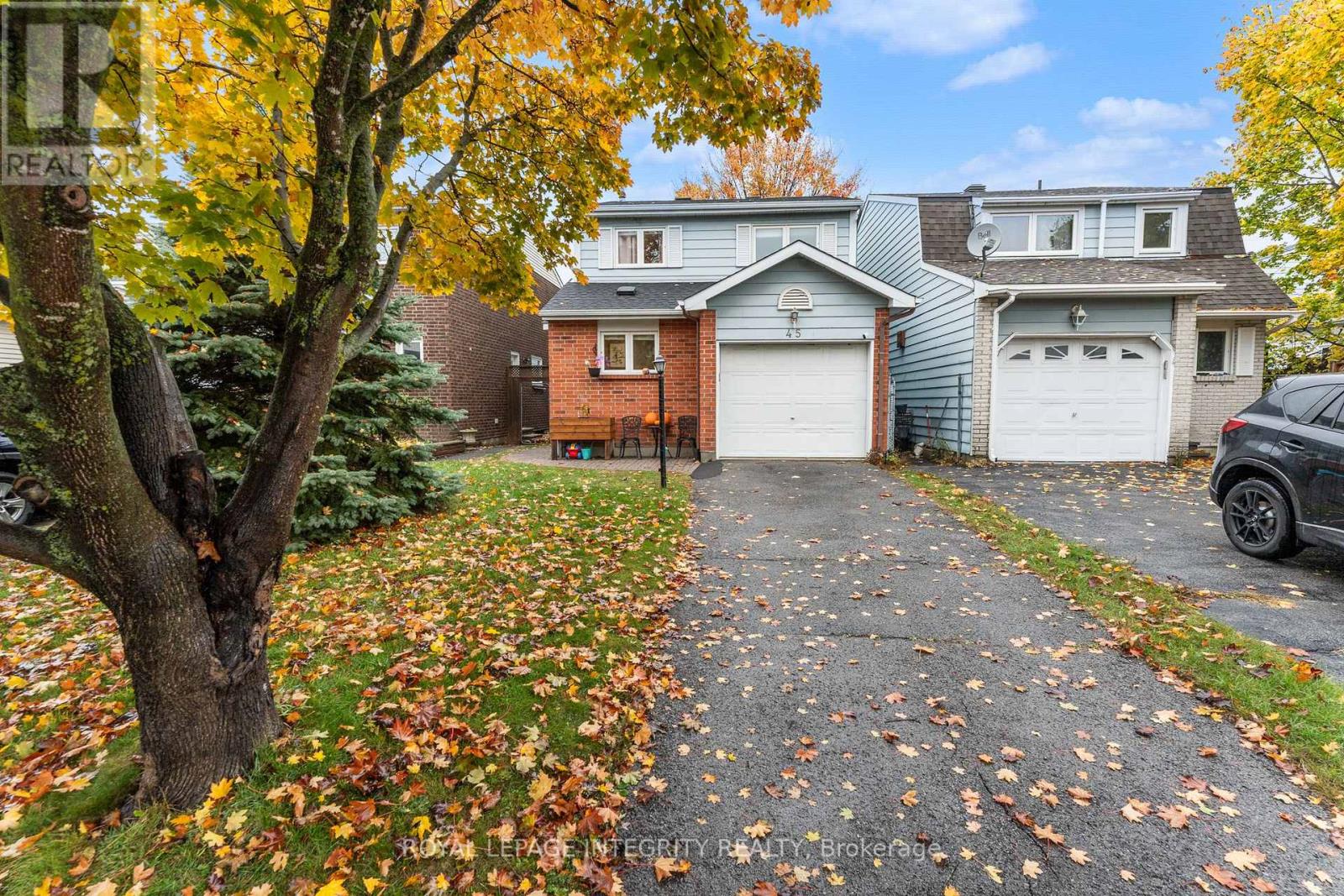 45 Wessex Rd, Ottawa, ON K2J 1X7