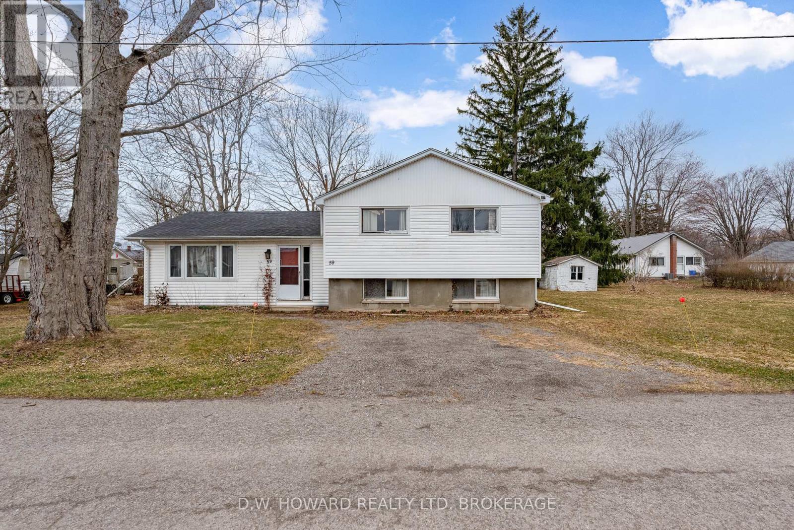 59 Belvedere Rd, Fort Erie Crystal Beach, ON L0S 1B0