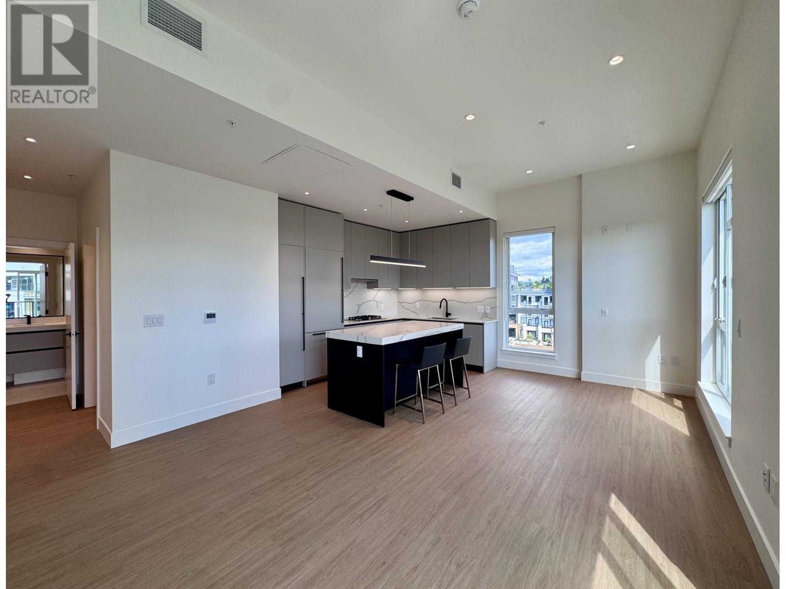 2235 E Broadway Unit 602, Vancouver, BC V5N 0J5