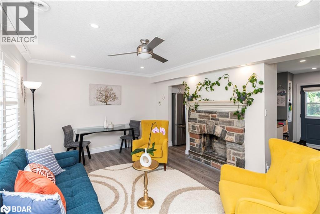 2055 Churchill Ave, Burlington, ON L7R 3T8