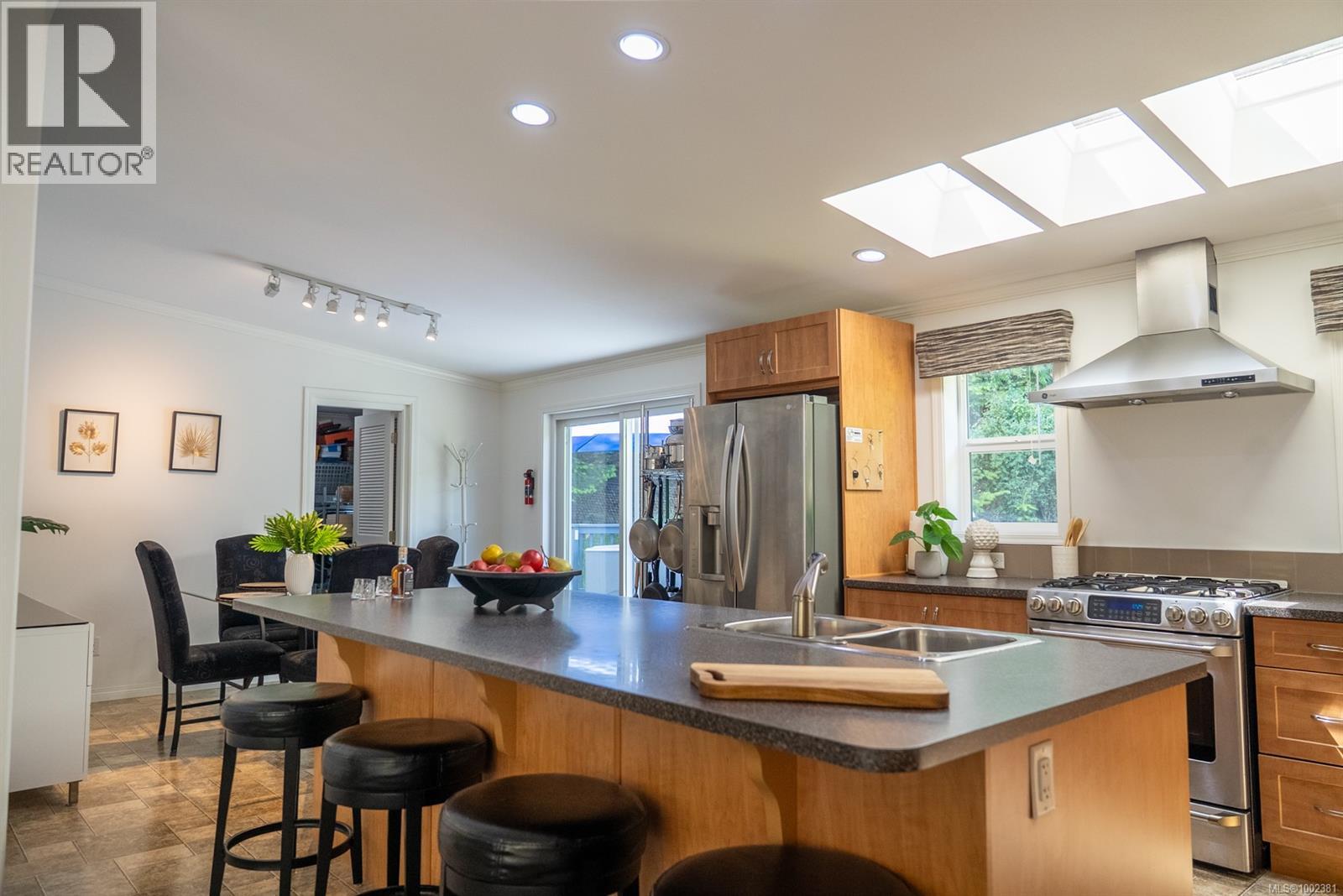2604 Dory Way, Pender Island, BC V0N 2M2