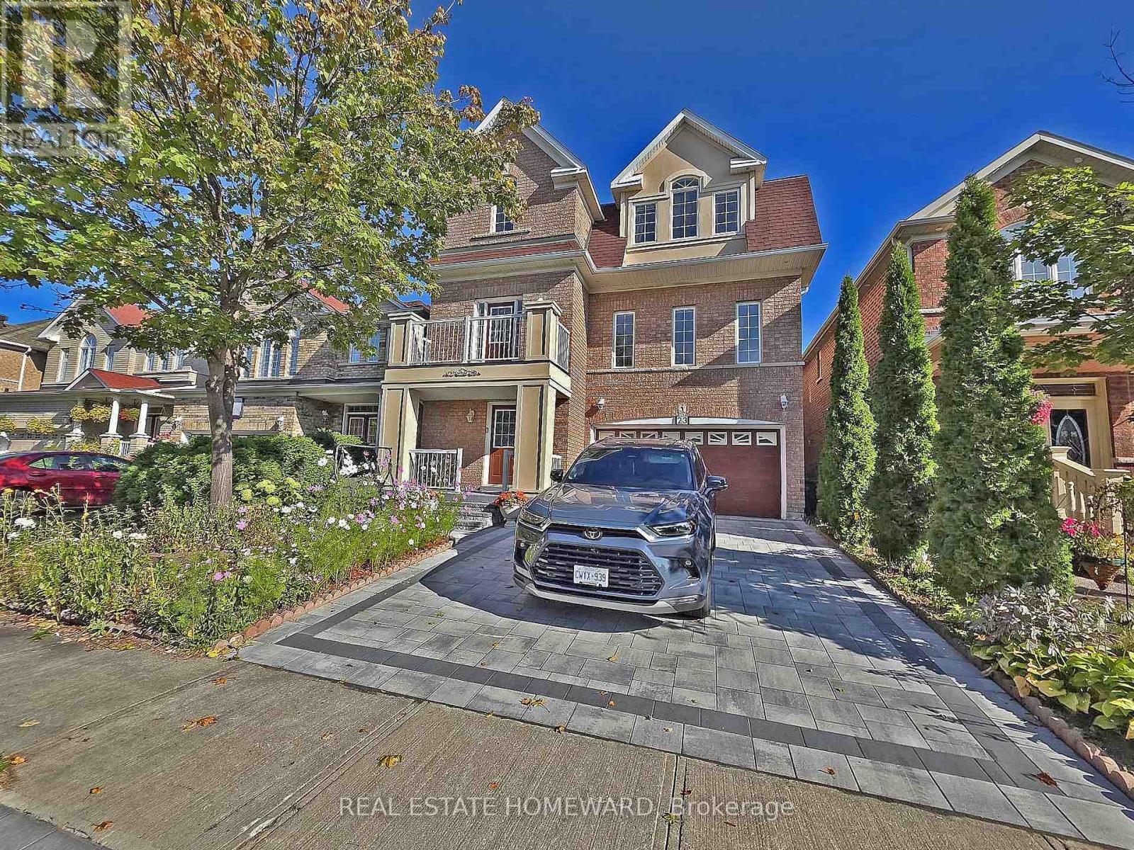 23 Pathmaster Rd, Brampton, ON L6P 2G9