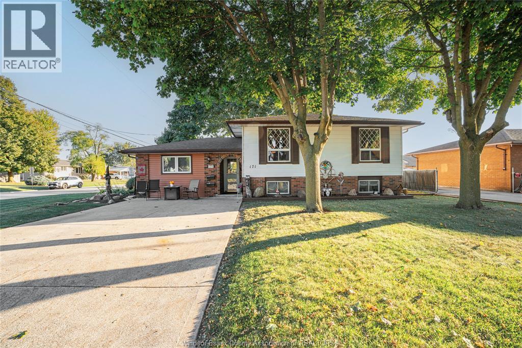 171 Duff Ave, Amherstburg, ON N9V 2P8