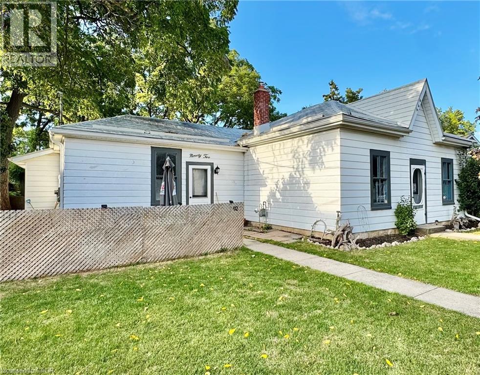92 Francis St, Cambridge, ON N1S 2A1
