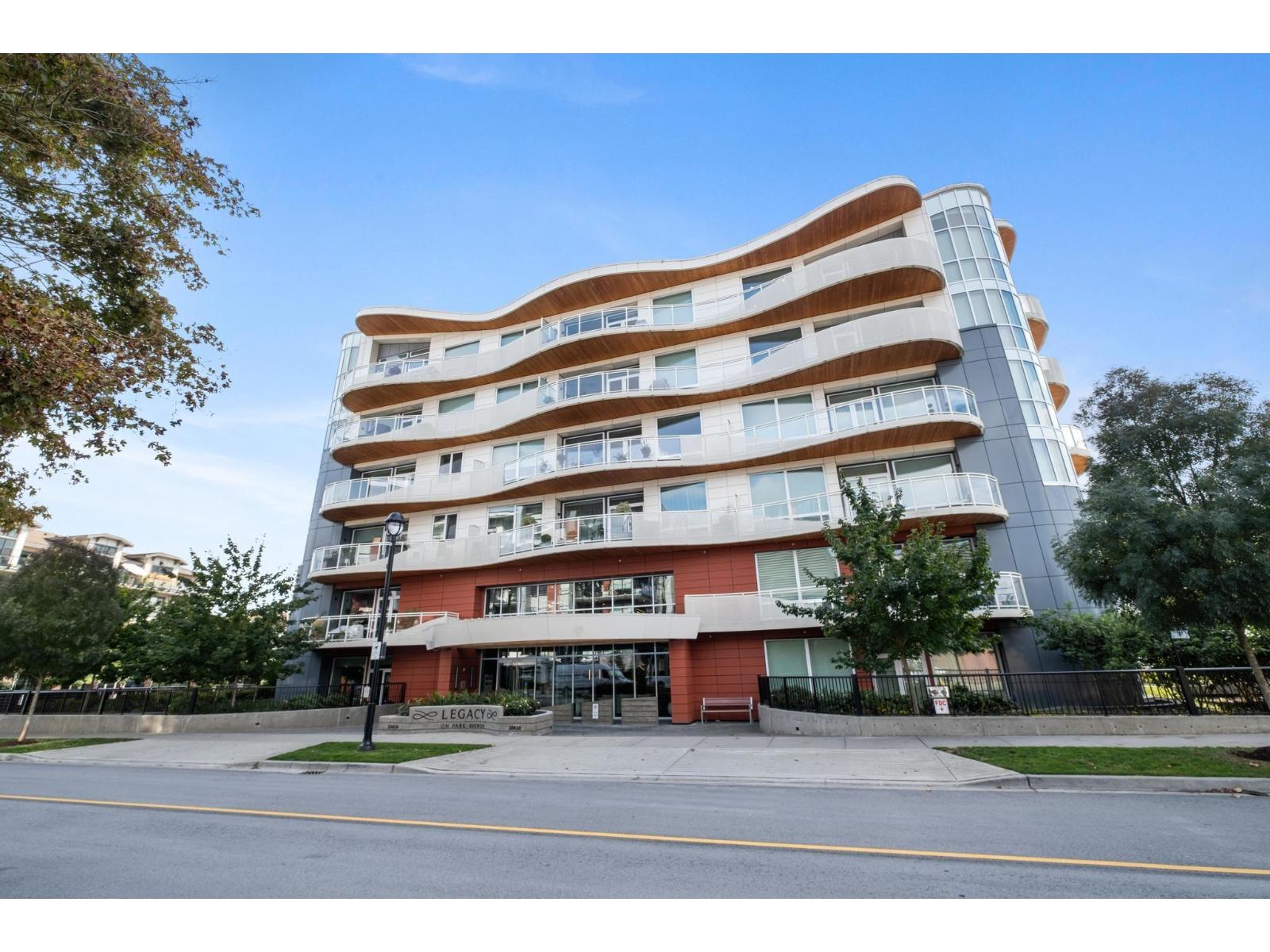 20416 Park Avenue Unit 511, Langley, BC V3A 0N2