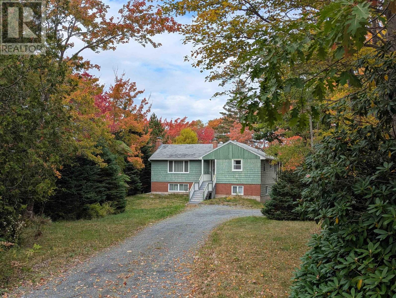984 Herring Cove Rd, Halifax, NS B3R 1Z6