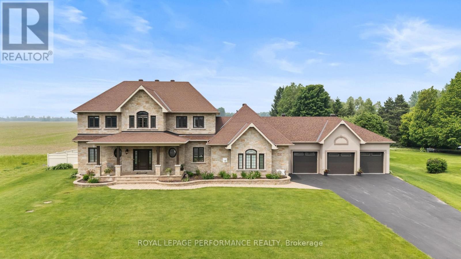 1453 Notre Dame St, Russell, ON K0A 1W0