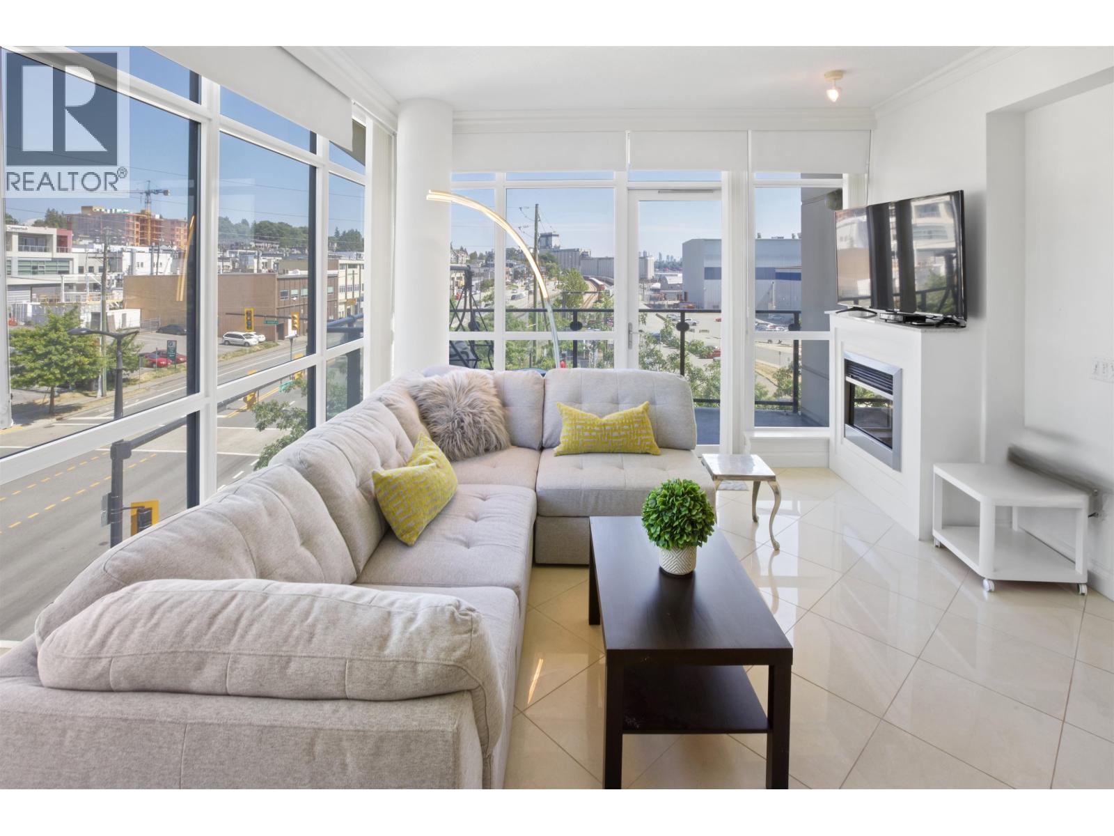 172 Victory Ship Way Unit 502, North Vancouver, BC V7L 0B5